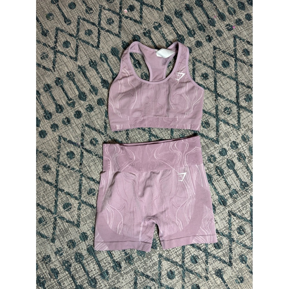 Gymshark Womens M Seamless Marble Swirl Sports Bra and Shorts Set Mauve Purple